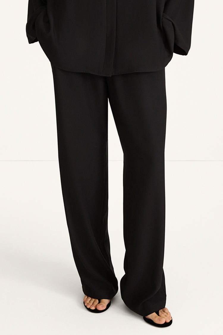 Meike chiffon trousers black stylein model image front close