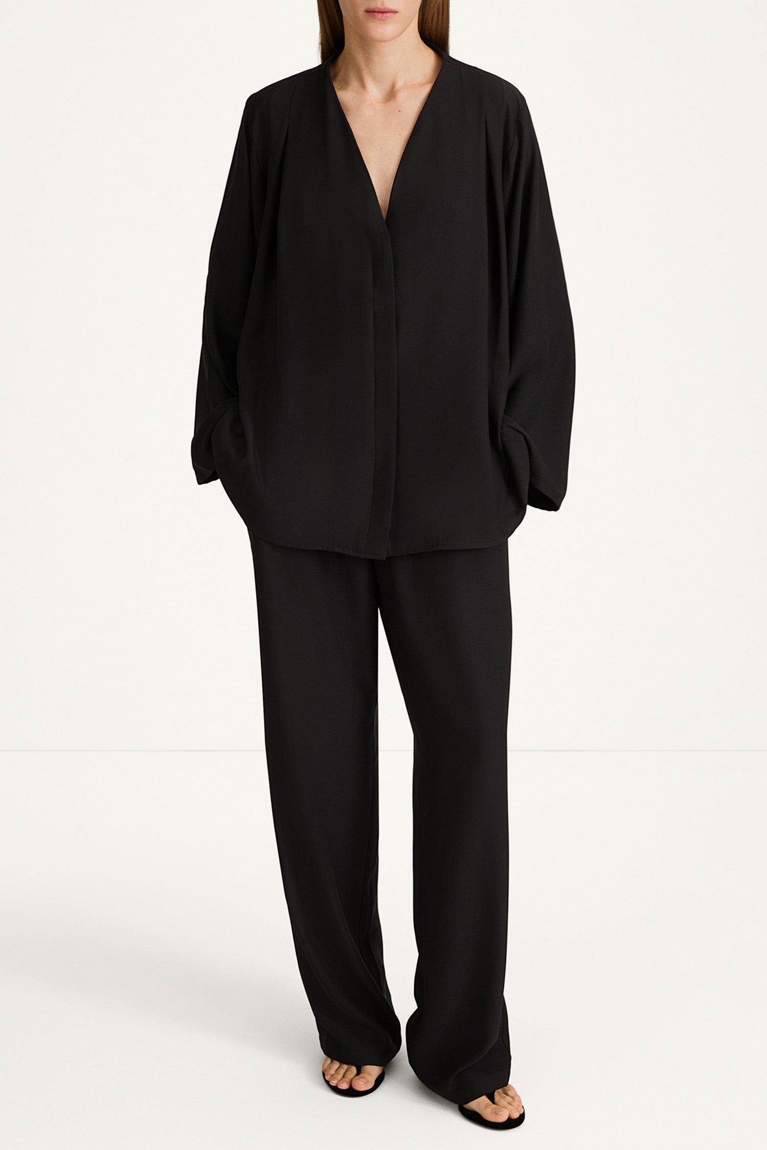 Meike chiffon trousers black stylein model image front