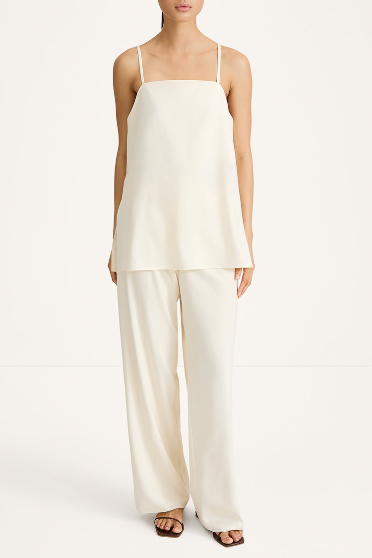 Meike satin wide leisure trousers ivory stylein model image front