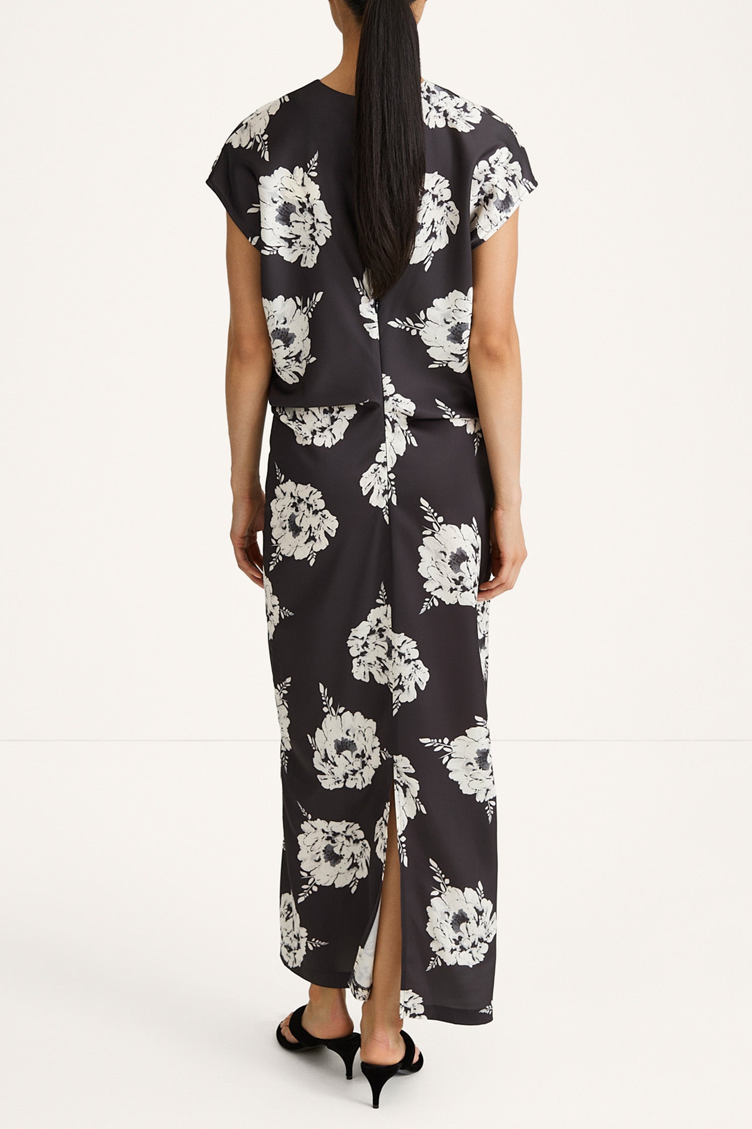 Melrose long dress floral print stylein back