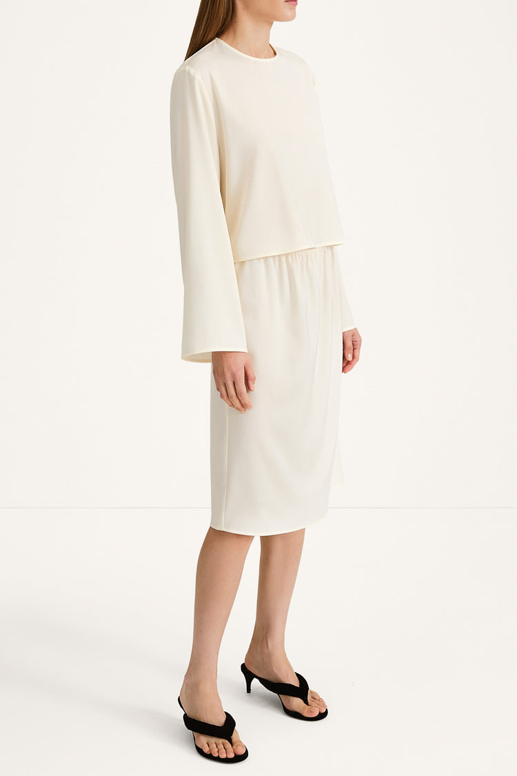 WIDE SLEEVE BLOUSE STYLEIN Mirai cream side