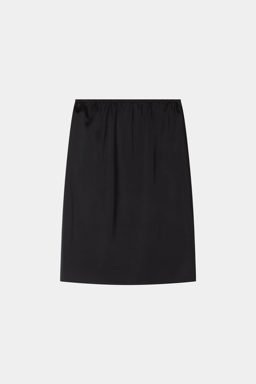 Molene midi satin skirt black stylein model image front