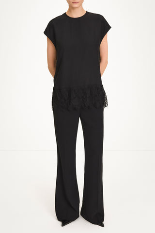 Muccino sleeveless blouse lace detail stylein model image front