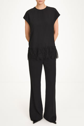 Muccino sleeveless blouse lace detail stylein model image front