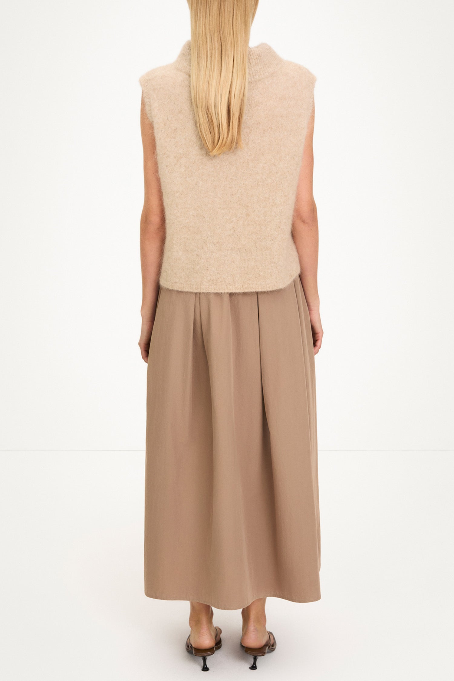 Nellie sleeveless knitted mohair top oyster stylein model image back