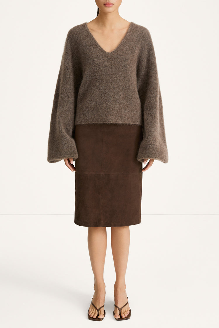 Nemoli v-neck sweater mohair brown stylein model image front