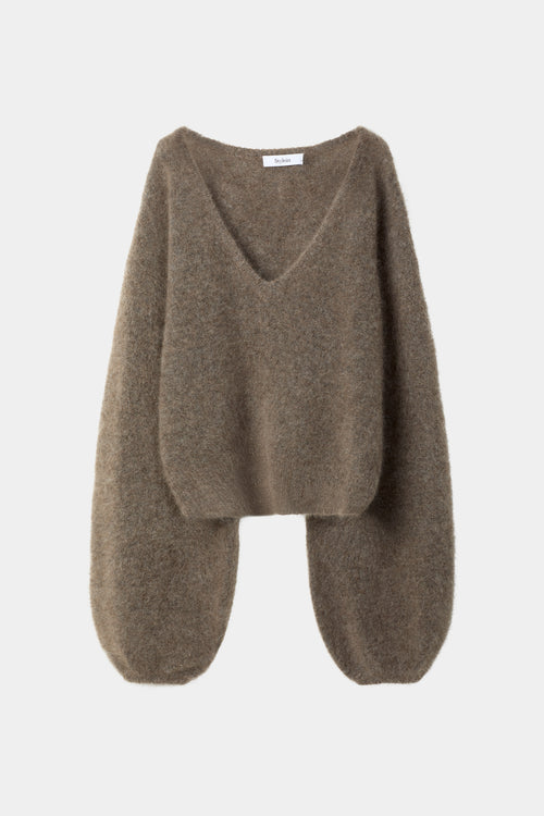 Nemoli v-neck sweater mohair brown stylein model image front