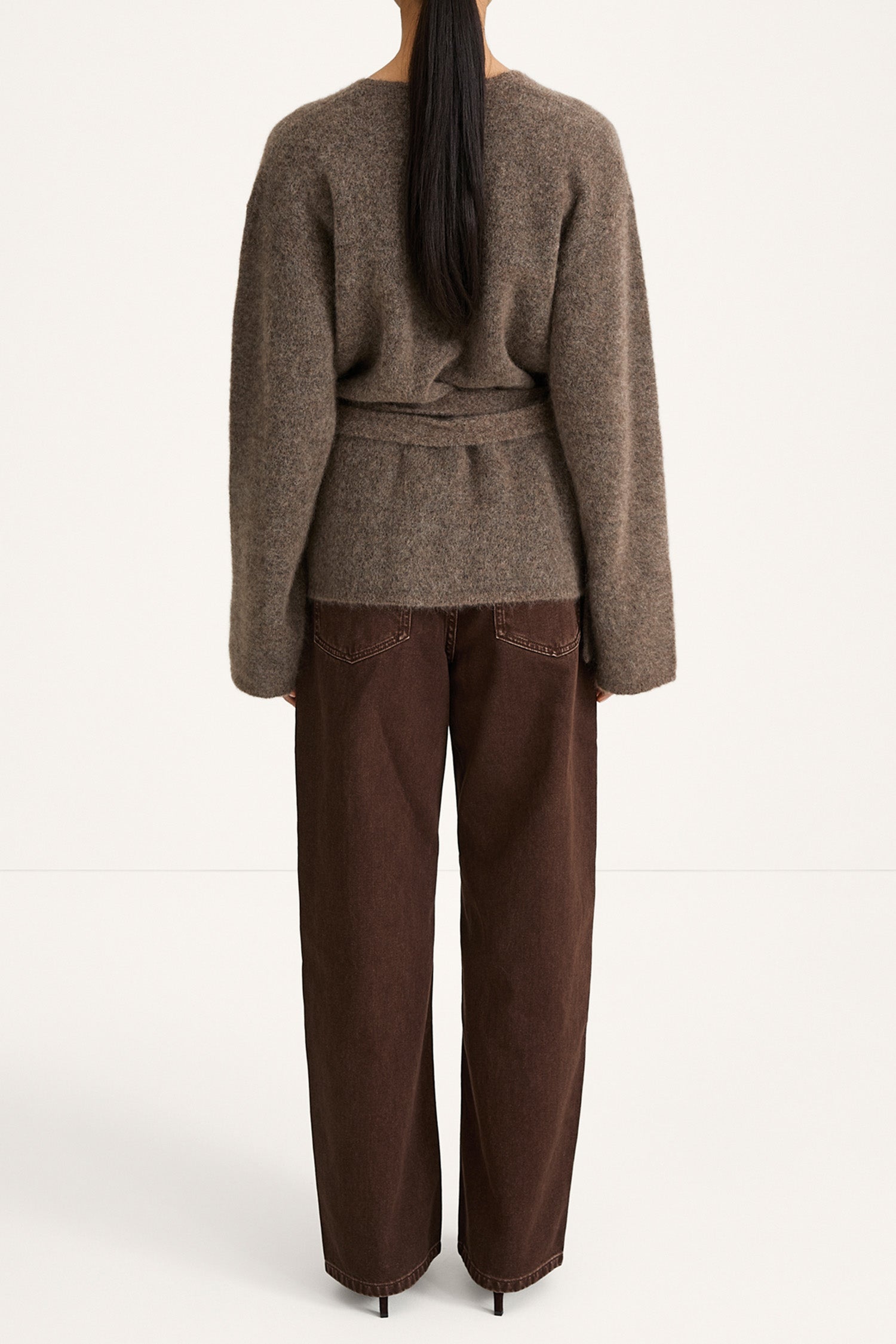 Neriselle mohair cardigan brown stylein model image back