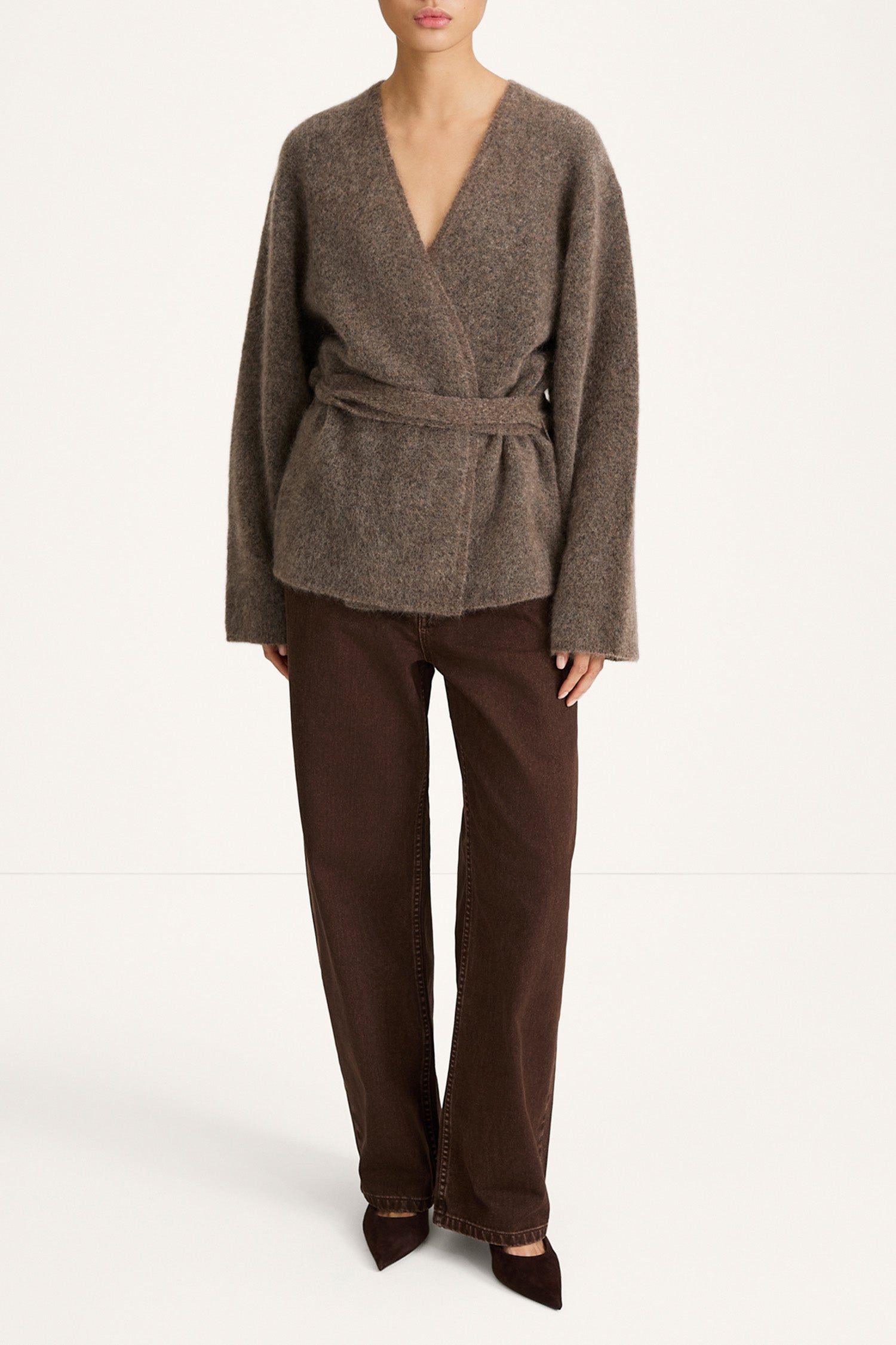 Neriselle mohair cardigan brown stylein model image front