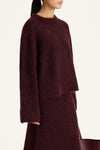 Niclas short sweater bordeaux stylein model image