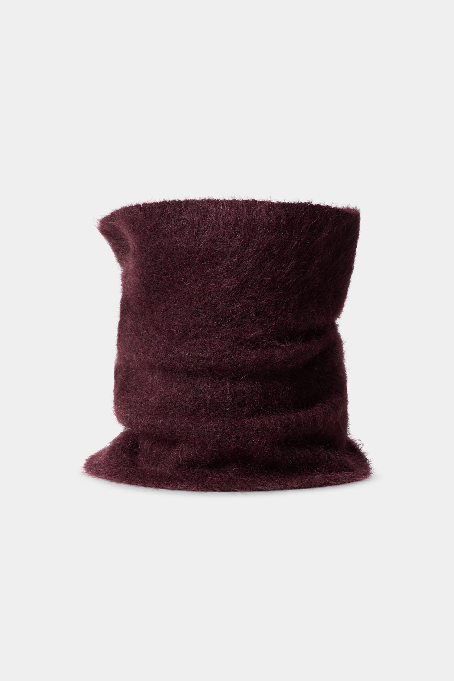 Niko knitted mohair scarf bordeaux stylein packshot