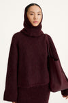 Niko knitted mohair scarf bordeaux stylein model image front