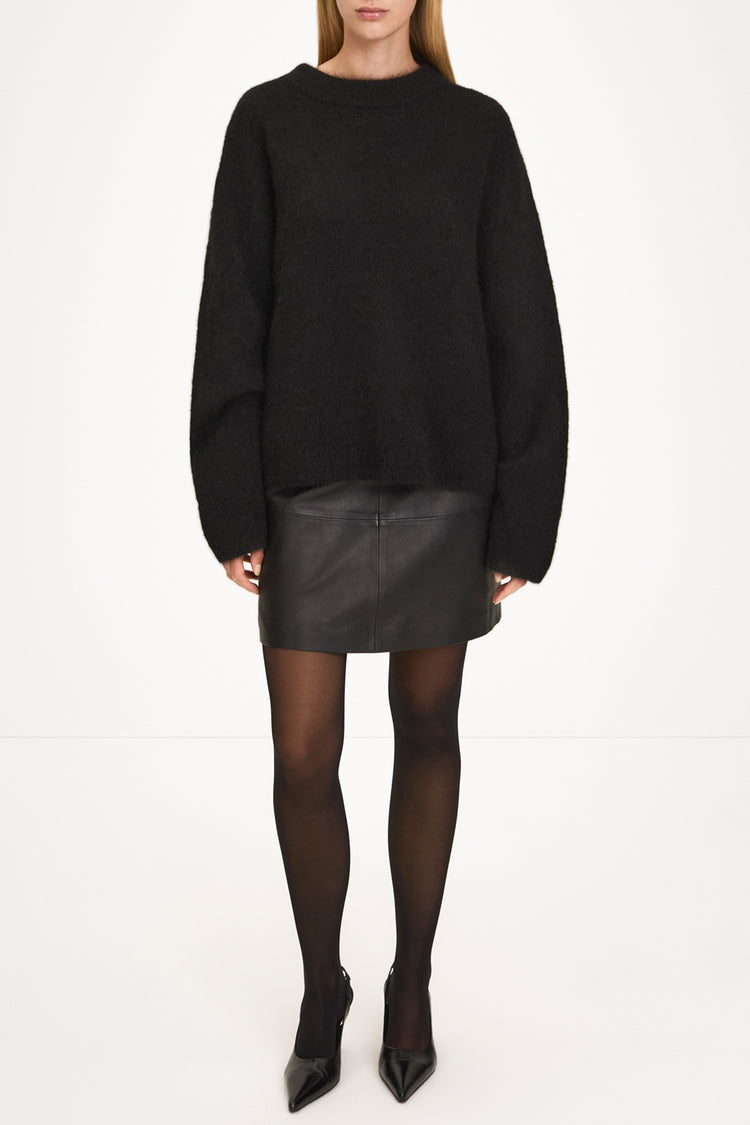 Norena mohair sweater black stylein model image front