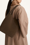 Sable coat trench cotton hazel brown stylein model image back close up bag