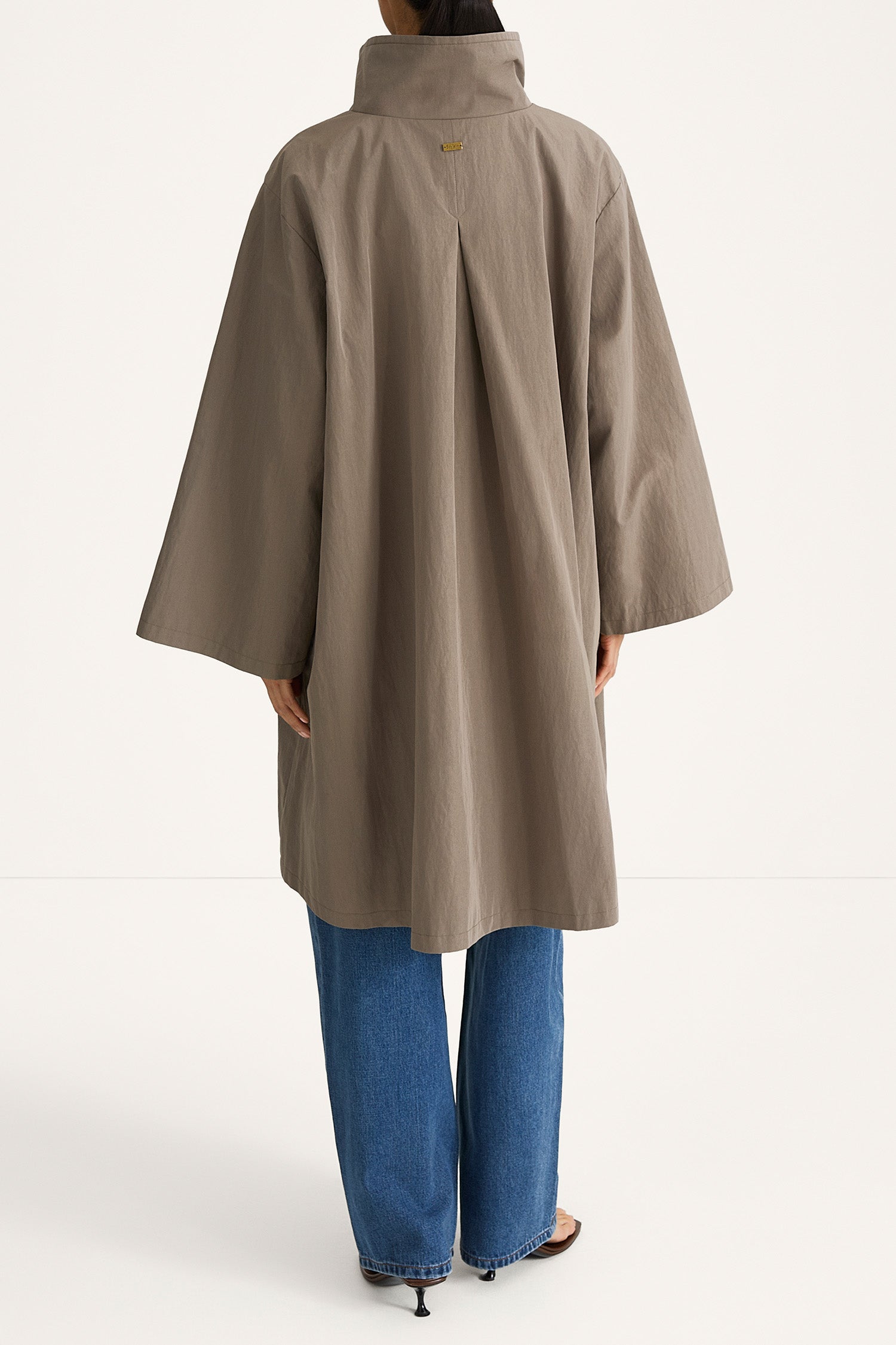 Sable trench coat mud stylein model image back