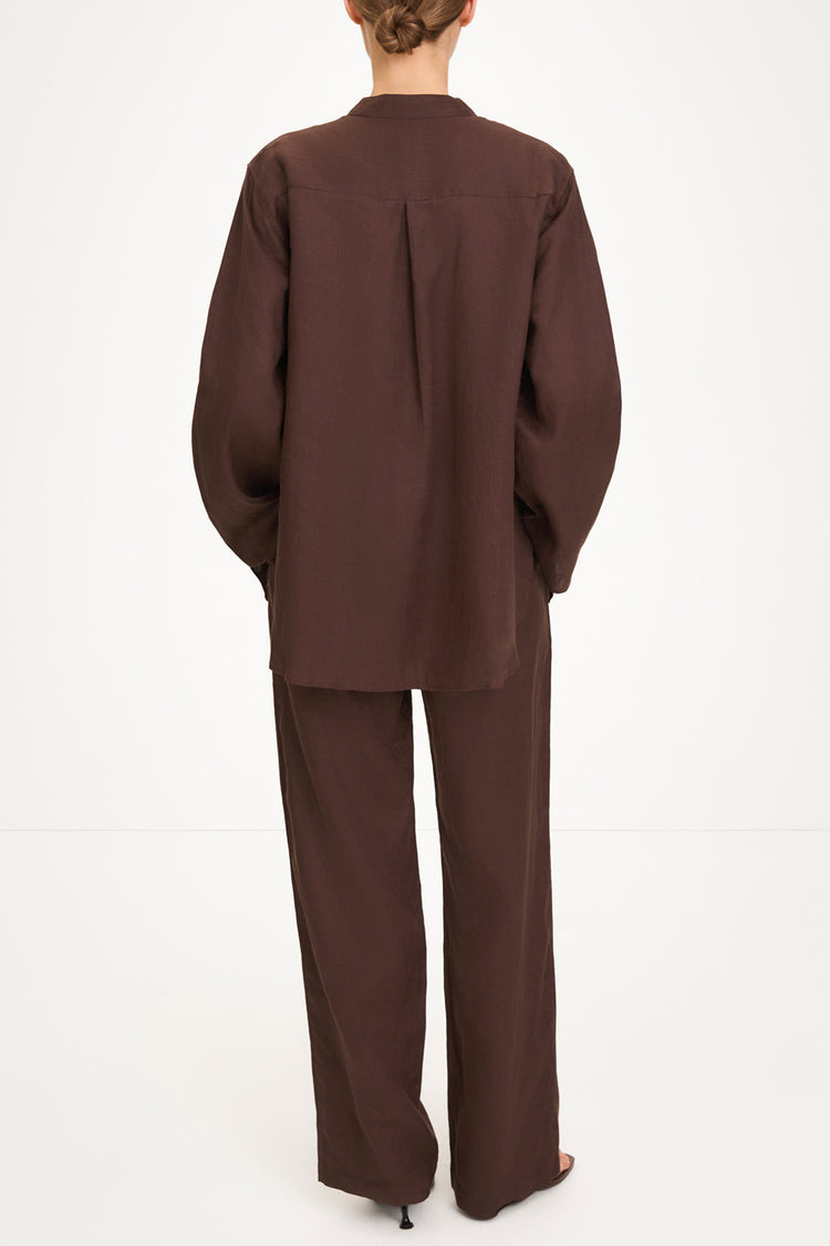Sandria linen shirt coffee stylein model image back