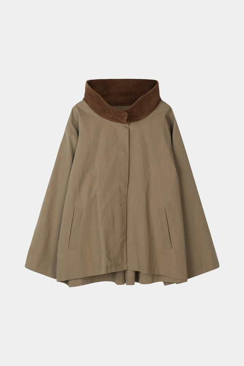 Salerno flared short trench jacket army green stylein model image front