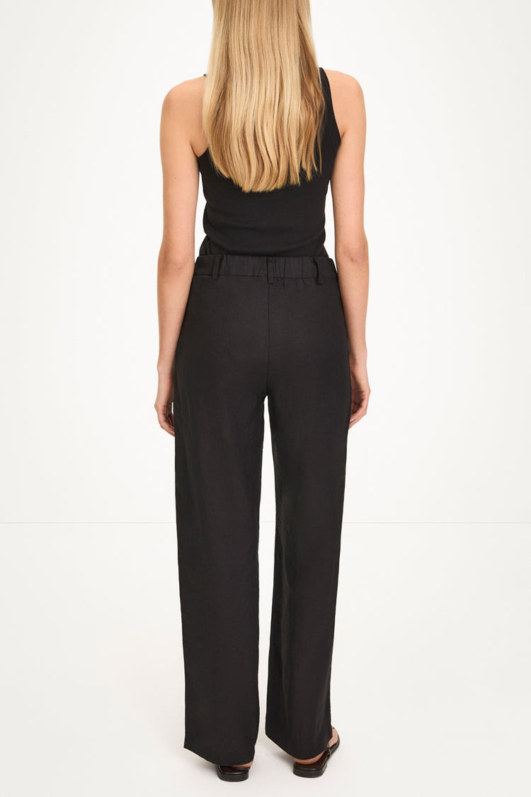 Sandrine linen trousers coffee stylein model image back