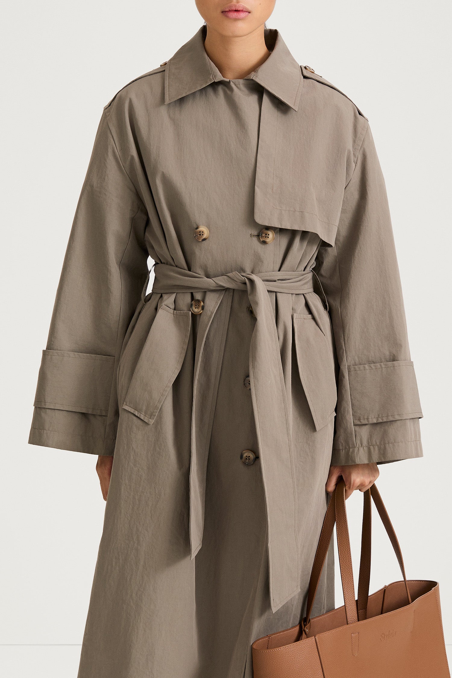 Siena trenchcoat belted ankle length double breasted mud stylein front image close up model