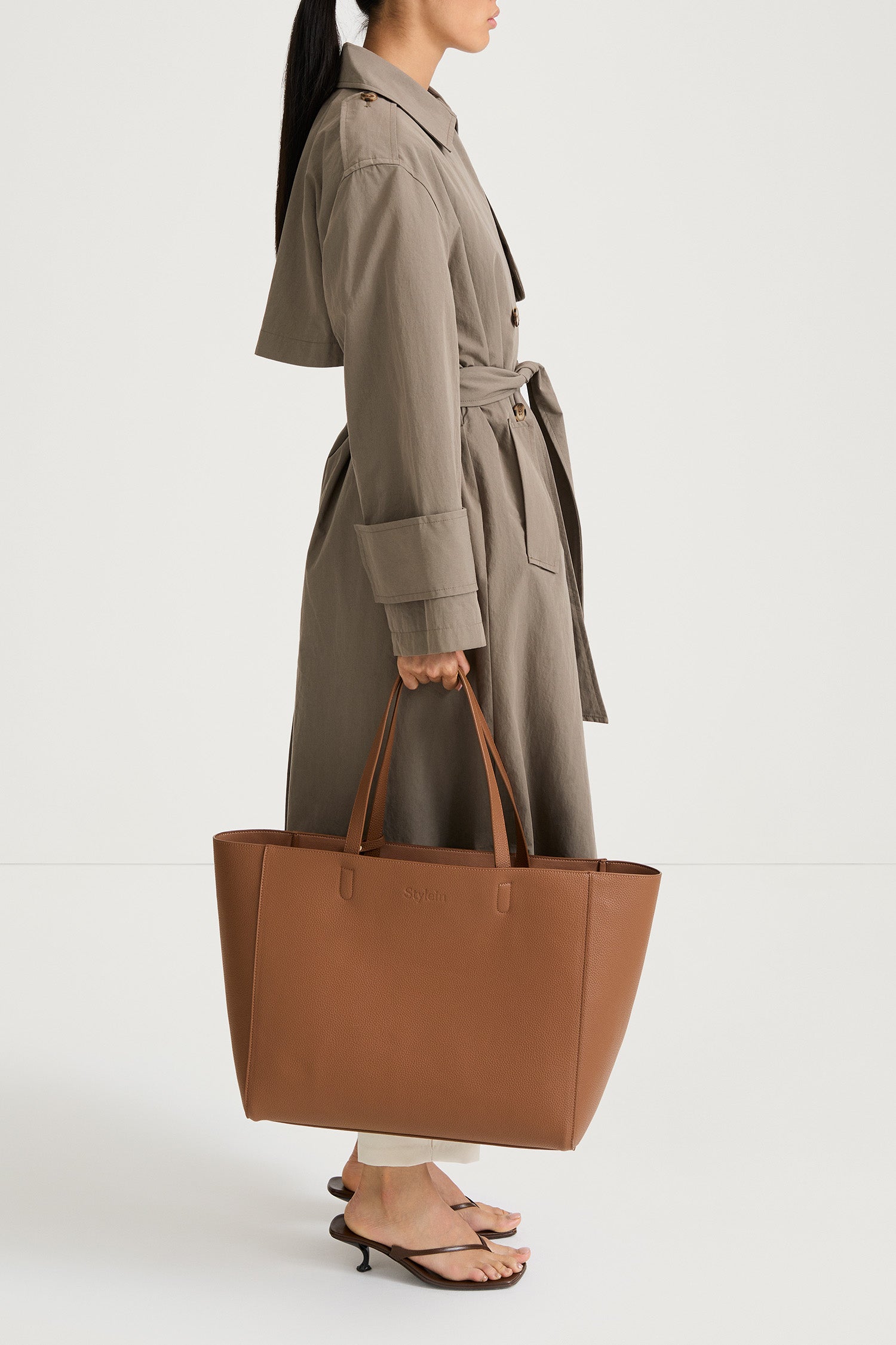 Siena trenchcoat belted ankle length double breasted mud stylein front image side model