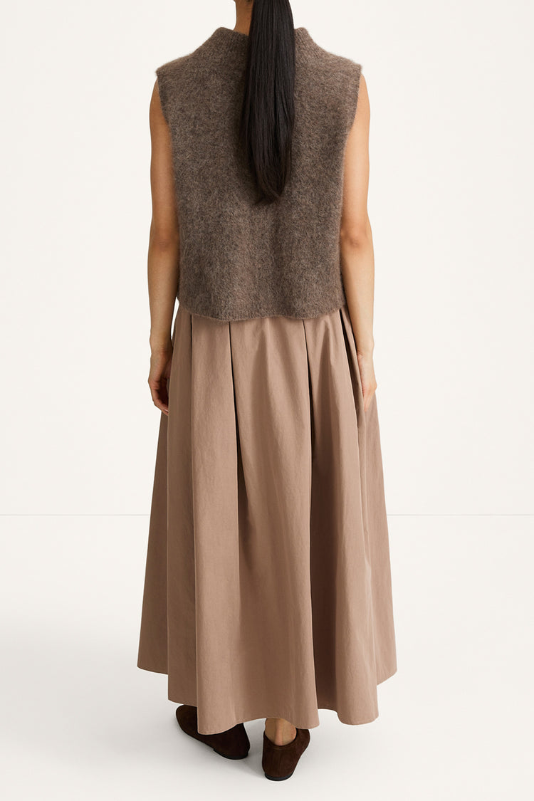 Sorina long trench skirt hazel stylein model image back