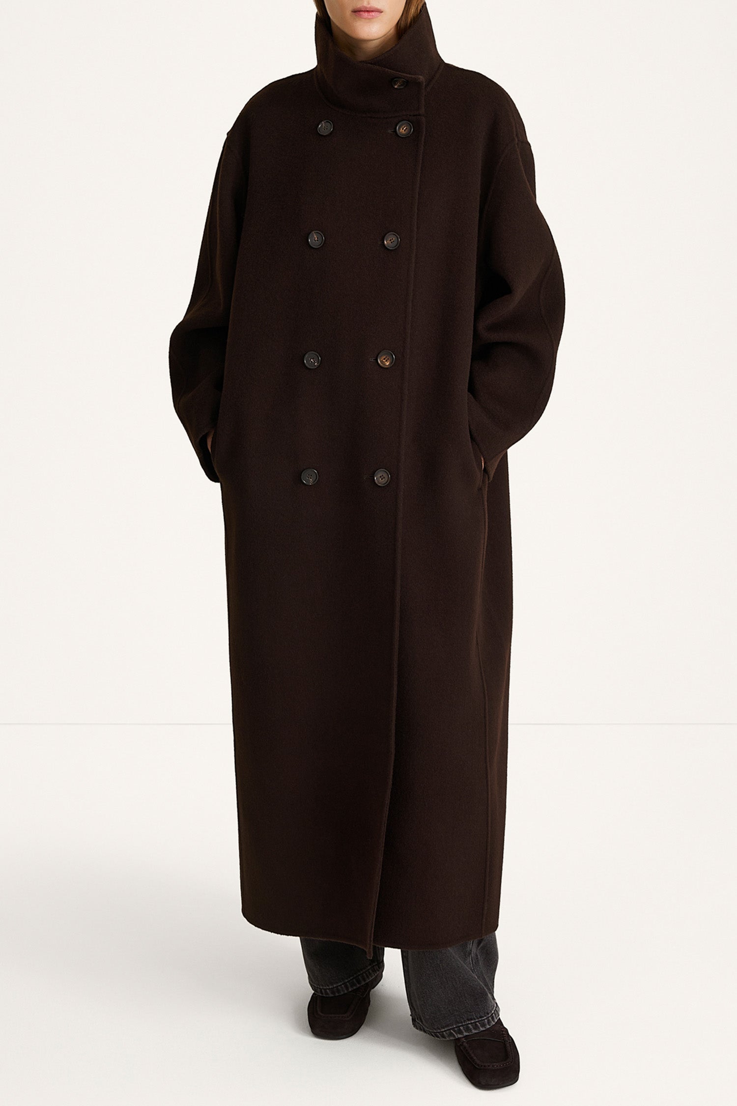 Tovino wool long coat coffee stylein model image front 