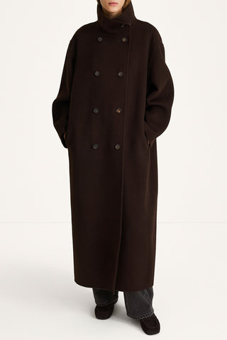Tovino wool long coat coffee stylein model image front 