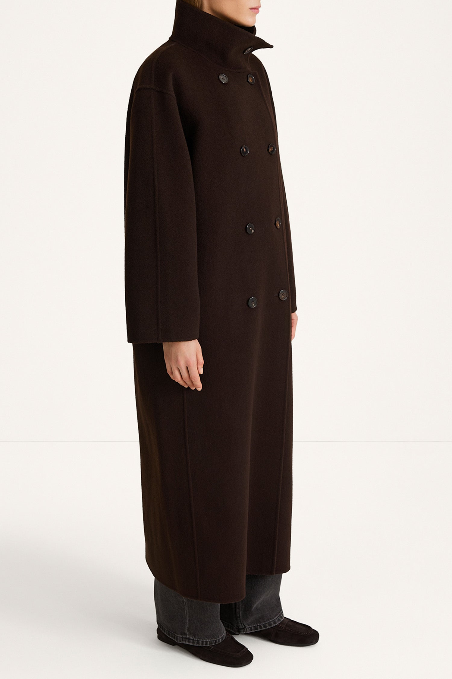 Tovino wool long coat coffee stylein model image side