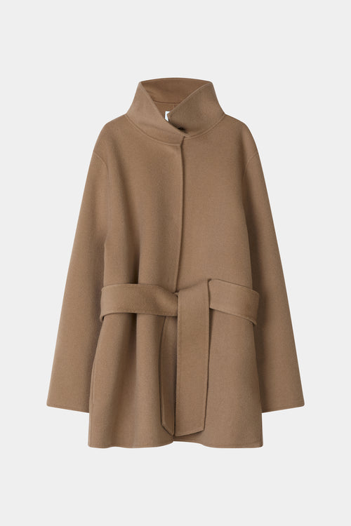 Trecate wool short coat taupe stylein model image front
