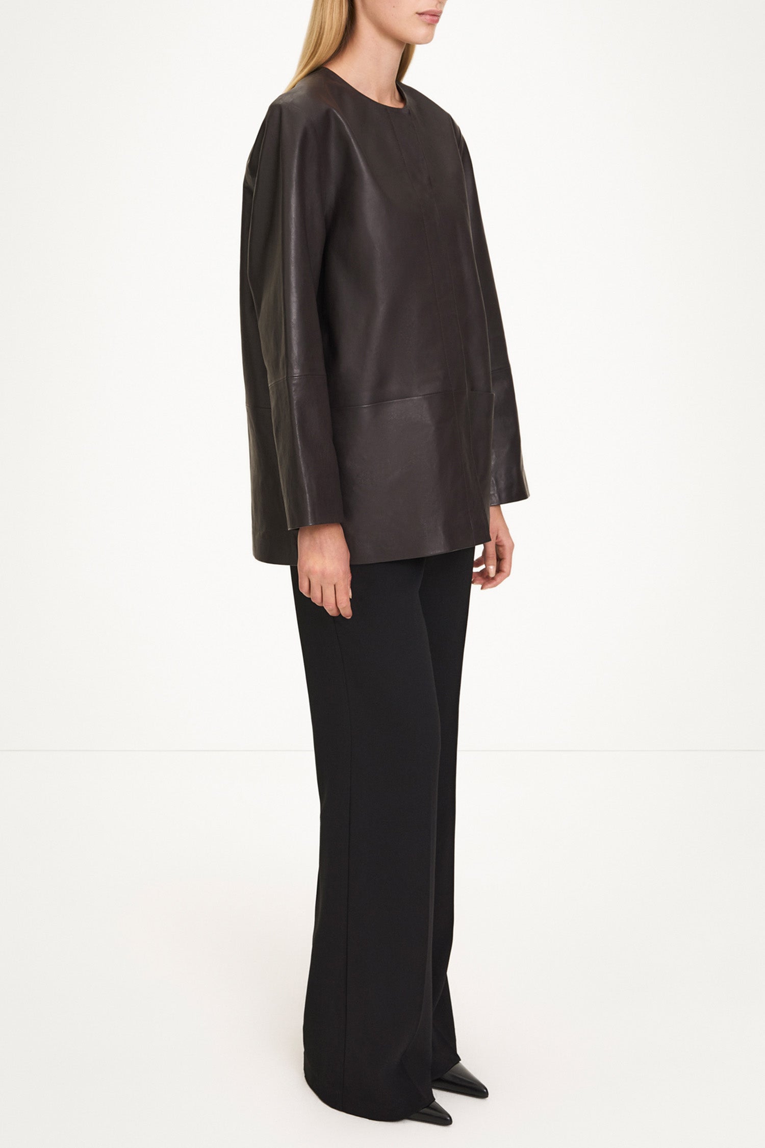 Valencia nappa leather jacket coffee stylein model image side