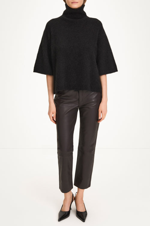 Vasto leather trousers coffee stylein model image