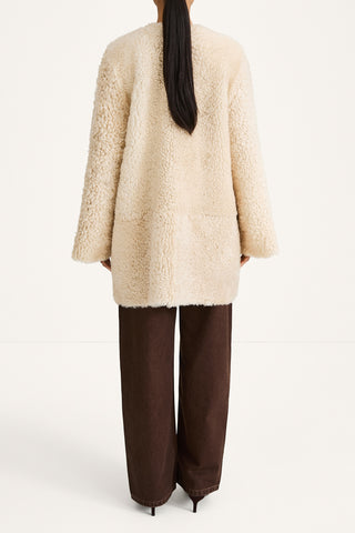 Veda jacket ecru stylein modell image back