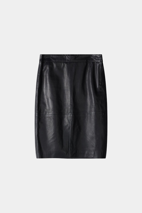 black midi leather skirt stylein viana model image front