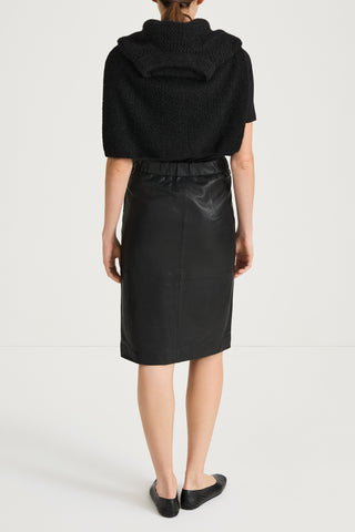 black midi leather skirt stylein viana model image back