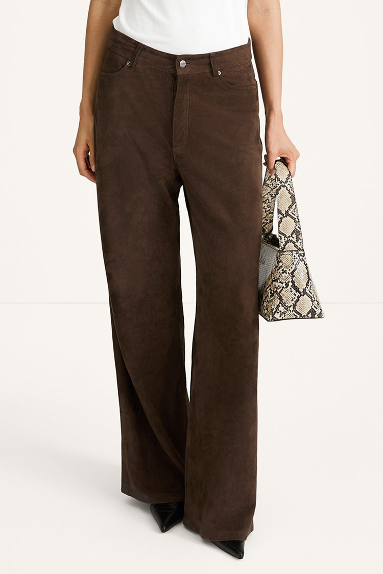 Victory suede trousers pebble brown stylein model image front close
