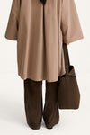 Youness bucket bag faux suede coffee stylein model image back