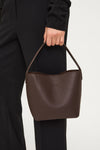 Youness mini bag faux leather coffee stylein model image side close