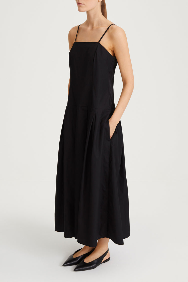 Jolina dress a line pleated skirt straps black stylein side image