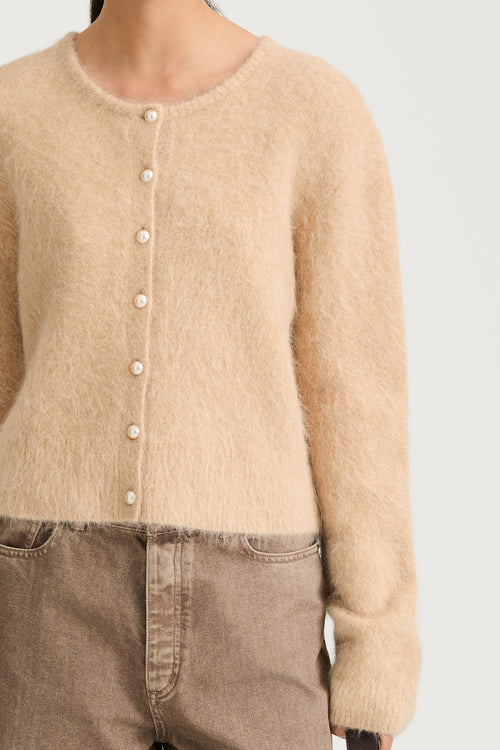 alpacka blend cardigan beige nessa  stylein detail image