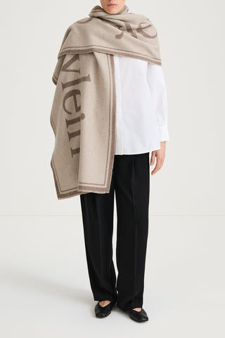 beige wide logo scarf thalia stylein 