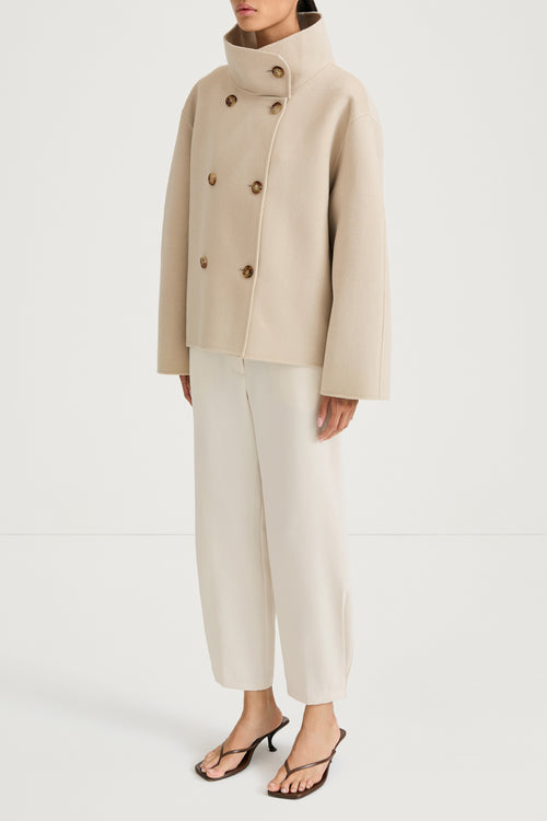 Beige wool jacket stylein tove front side model image