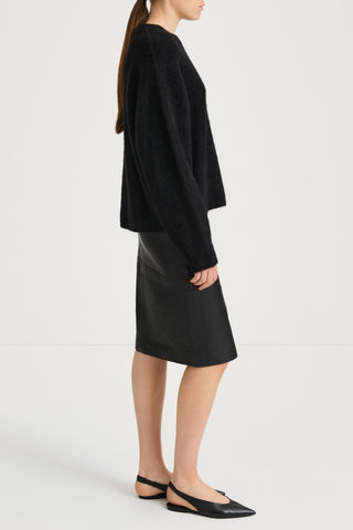 black alpacka sweater stylein lorena side