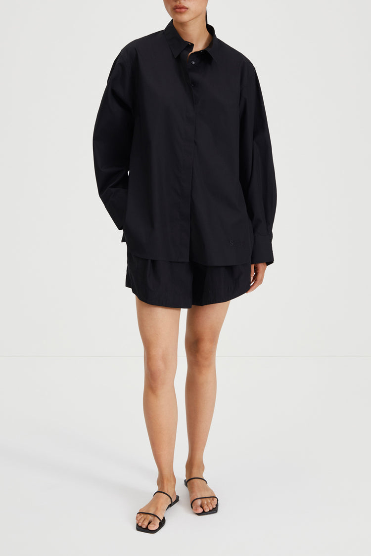 Jojo shorts flared black stylein front image