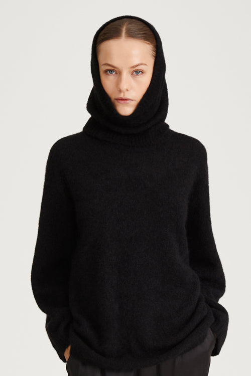 mohair tube scarf black stylein niko model image