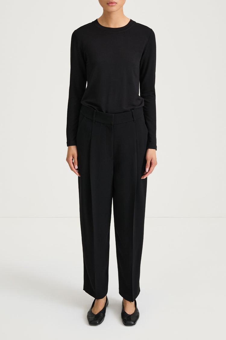 black long sleeve jersey top stylein canvey front