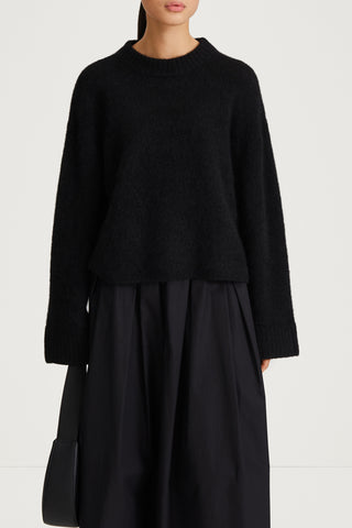 NICLAS SHORT SWEATER - BLACK