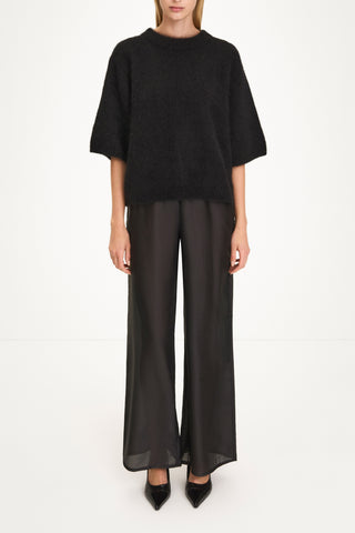 black short sleeve knit mohair stylein nemy model image