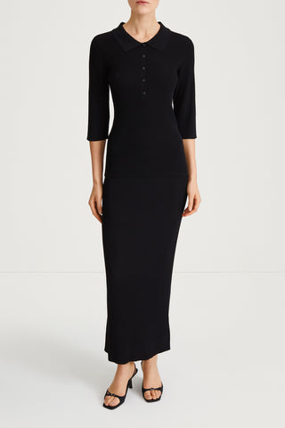 black skirt black stylein front