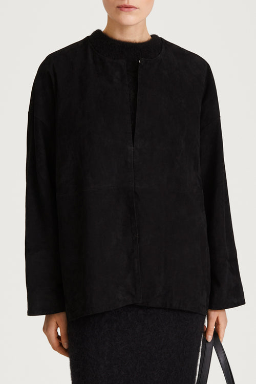black suede jacket stylein vana close up