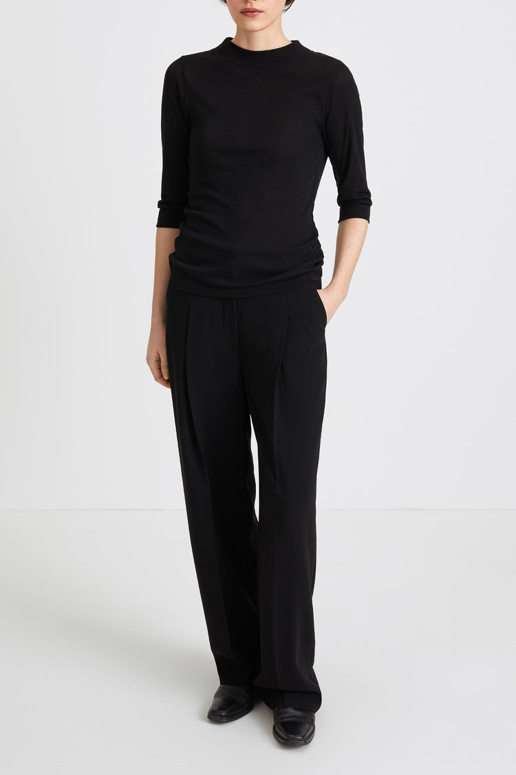 black top nogara stylein front